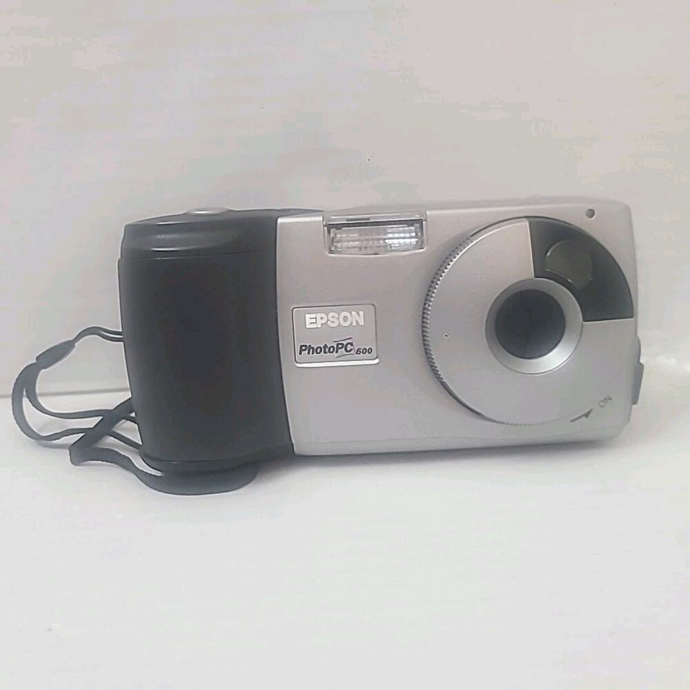 Epson PhotoPC 600 Vintage Digital Camera Tested Working w Manual 1990s